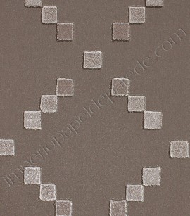 PÁG. 18 - Papel de Parede Vinílico Italiana Vera (Italiano) - Geométrico Estilizado (Tons de Marrom/ Detalhes com Leve Brilho/ Detalhes com Leve Relevo)