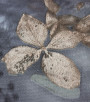 PÁG. 13 e 14 - Papel de Parede Floral Azul e Bege - Coleção Reno - Non-Woven Importado