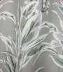 PÁG. 10 - Papel de Parede Folhagem e Flores Verde e Bege - Coleção Refúgio Bobinex - Vinílico Importado