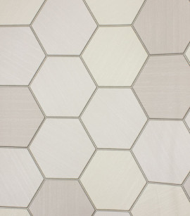 PÁG. 52 - Papel de Parede Geométrico Colmeia Bege e Cinza com Brilho - Coleção Metropolis 3 - Vinílico Importado